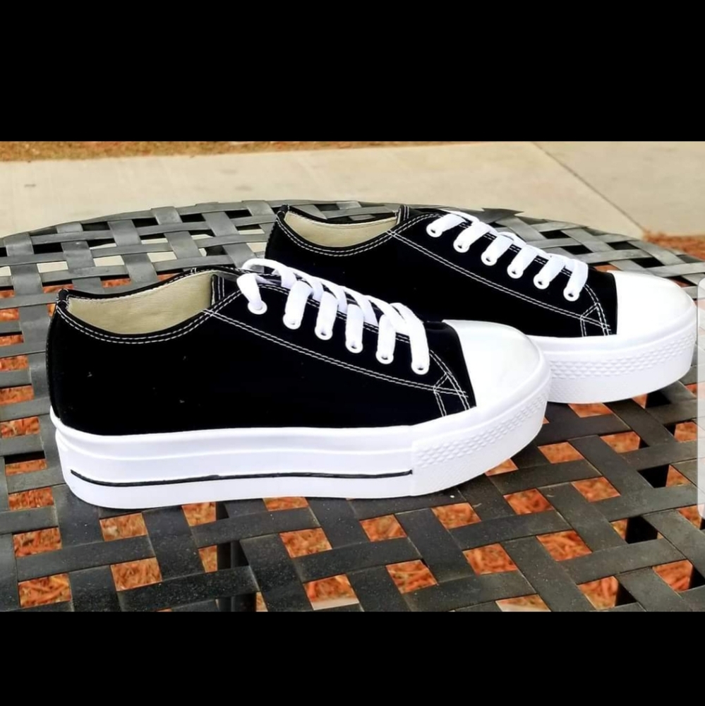 Platform shoes
